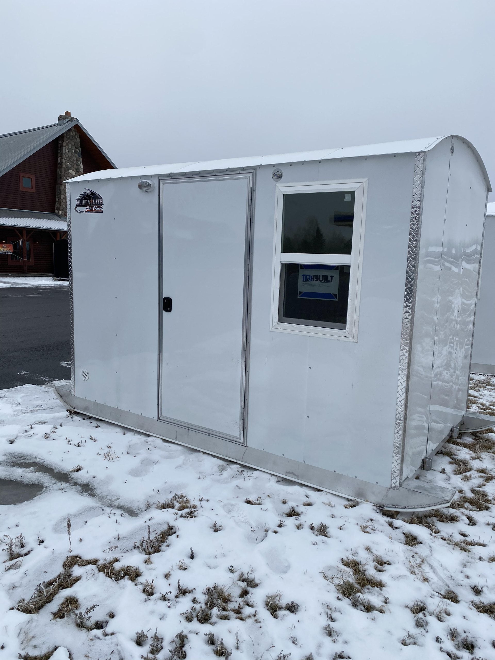 portable-fish-house-6x10-white